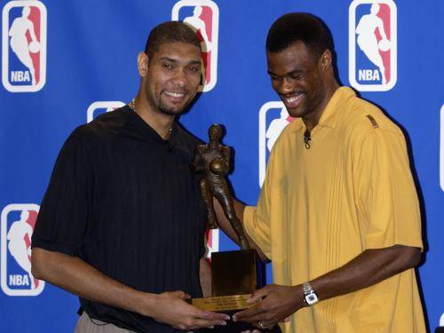 现于三处 现于三处